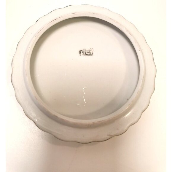 Decorative Scalloped Trinket Box with Gold Trim Vintage Asian Signed Porcelain - Picture 4 of 10